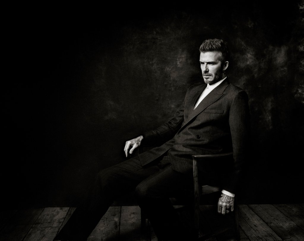 Dior's tweet photo. Just out, 'The Dior Sessions' by Nikolai von Bismarck in collaboration with #KimJones features portraits of personalities from the pair’s inner circle, from #DavidBeckham to #RobertPattinson. Get a glimpse https://t.co/LzTF6RYJ7j. https://t.co/nnDmBJPupW