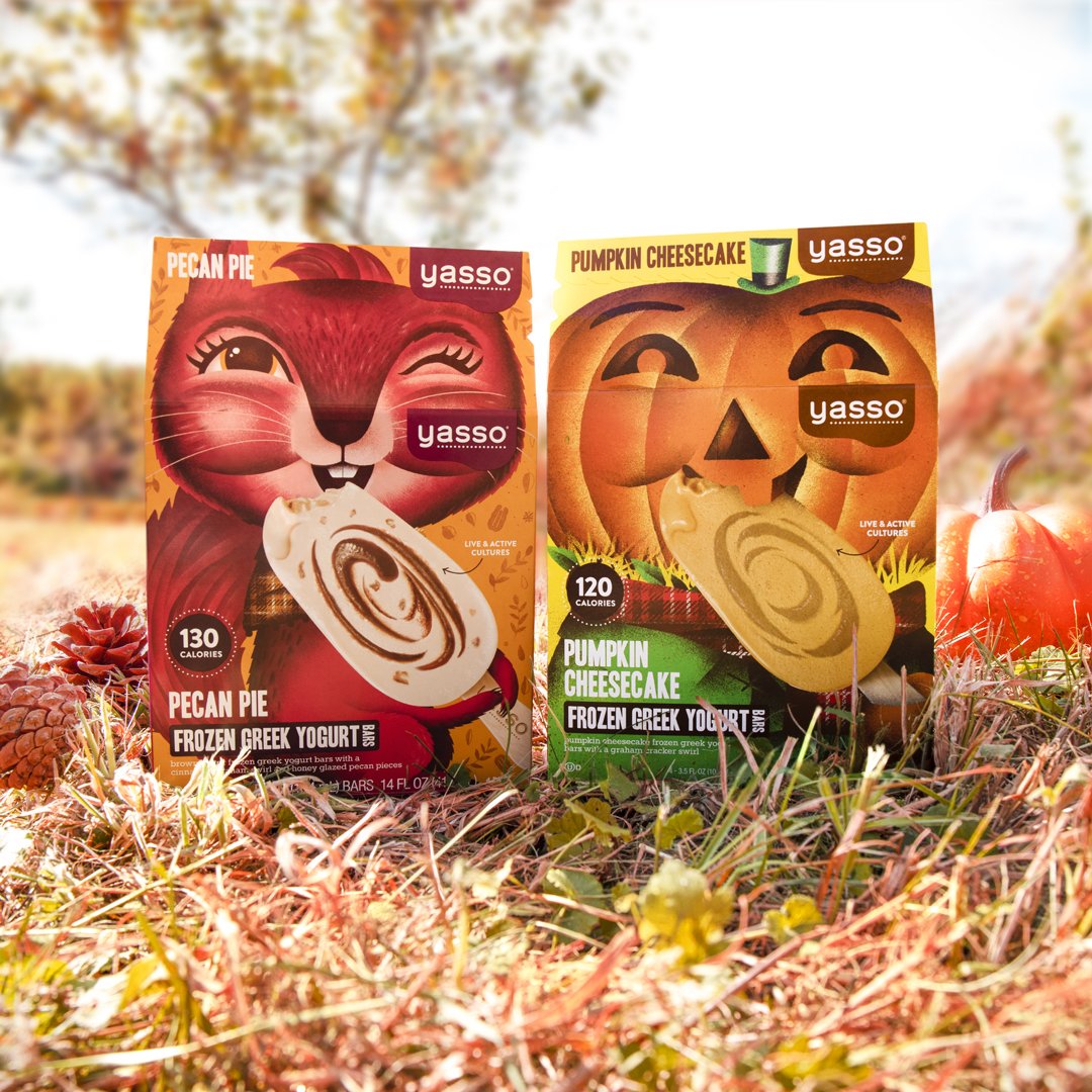 yassofroyo's tweet photo. The only treats we’ll be picking are these Pecan Pie and Pumpkin Cheesecake bars. 😍 #Yasso #FallPicks https://t.co/FzTDqwG1gB