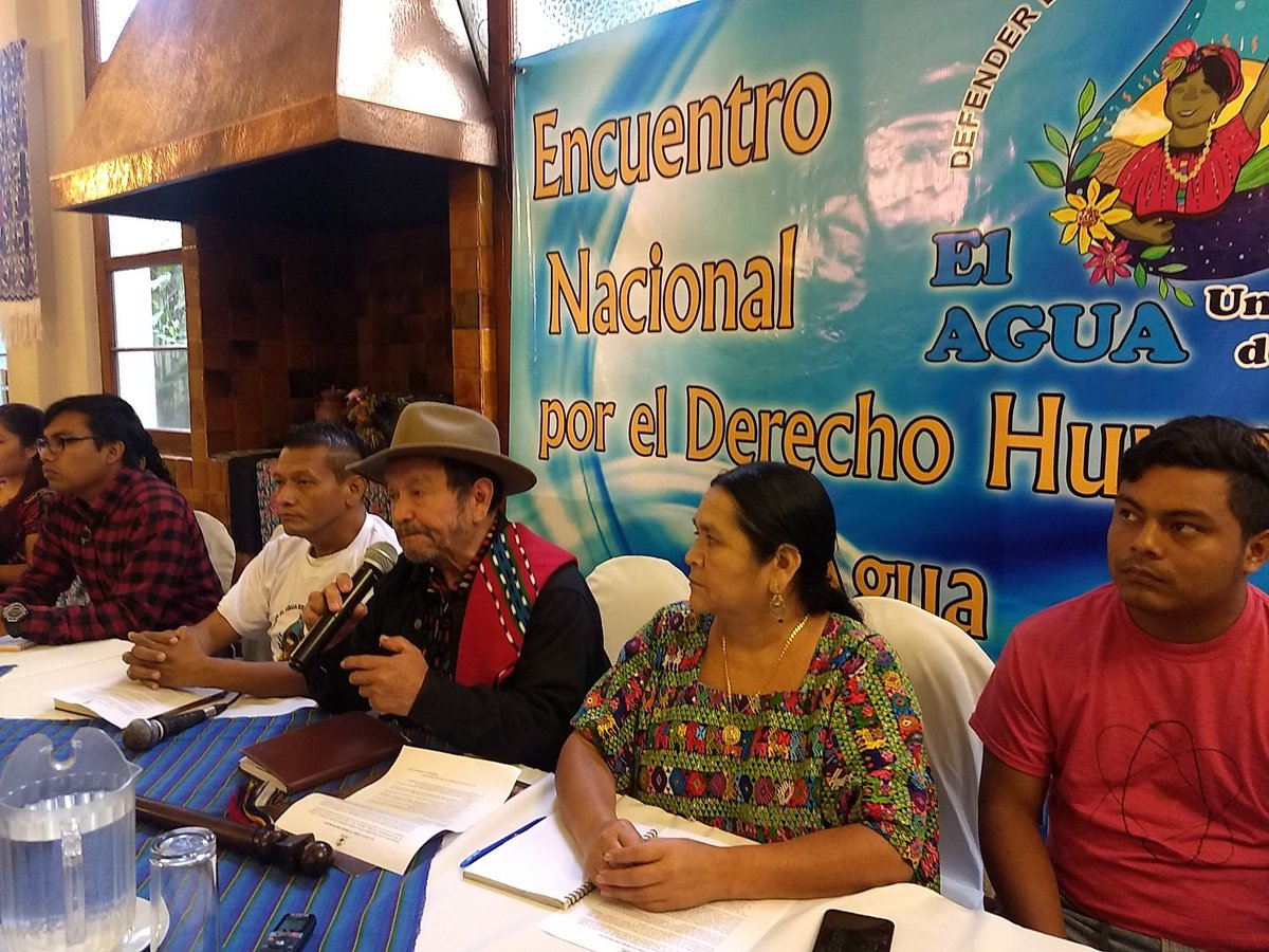 ClaudiaUsac's tweet photo. Miembros de REDSAG denuncian las violaciones por la falta de acceso al agua. @Universidad921 https://t.co/XH4TkjNTkW