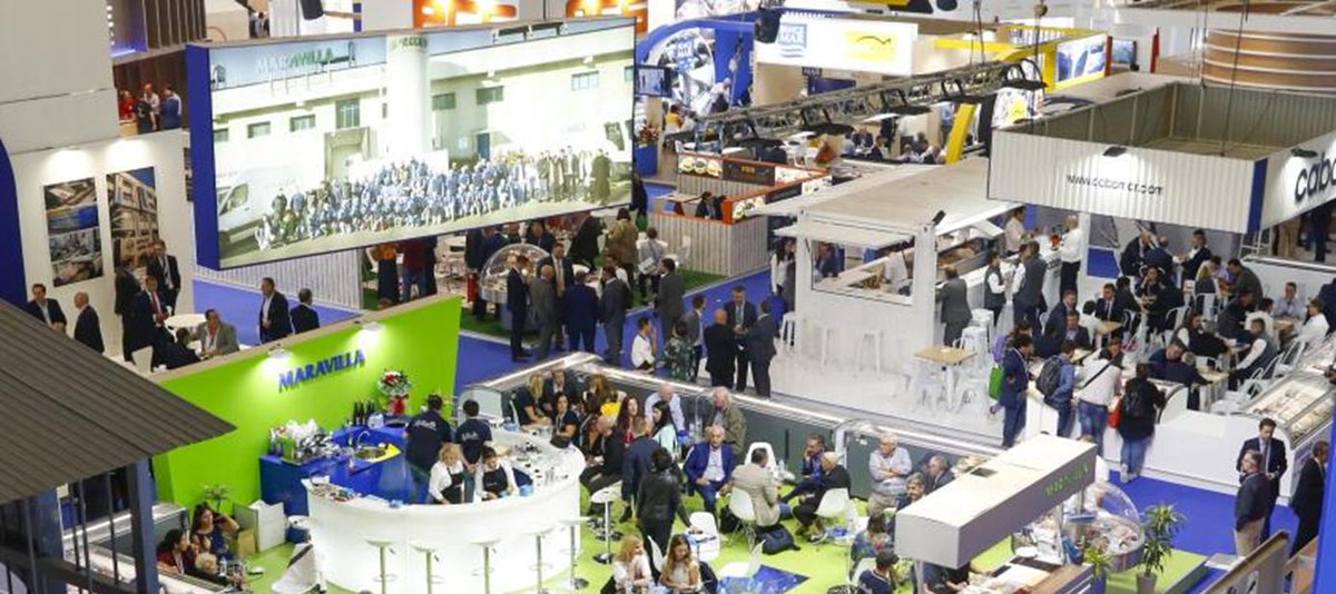 Digital_MFG_E's tweet photo. Estos días estamos en #Conxemar2019, feria internacional de empresas pesqueras que hasta el 3 de octubre reúne más de 700 expositores. Presentamos el caso de éxito de #CabomarCongelados, a la que hemos acompañado recientemente en la #TransformacionDigital https://t.co/CjZVbO2Nkx https://t.co/0c8mowoFHH