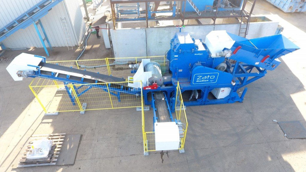 ZATOshredder's tweet photo. Hammermill Blue Shark CS 12.10 has been designed for all metals refining, especially where push crushing is required
WEEE
Electrical appliances
UBC
Electronic cards
Meatballs
Windings
#shredder #hammermill #recycling #ubc #aluminium #zato
More information: https://t.co/mDJ2b55Pwf https://t.co/igIgFluzN6