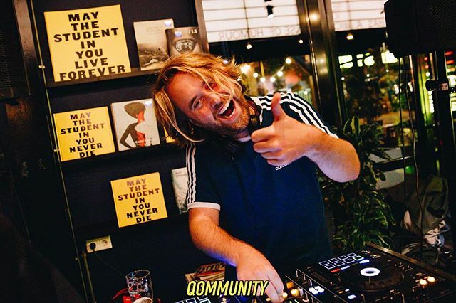 Als <a href="/kimtrotz/">Kim Trotz</a> na 5 Jäger schreeuwt dat het nu wel tijd is voor Ollewant voor Krismus.mp3 ift.tt/2nFQRTn