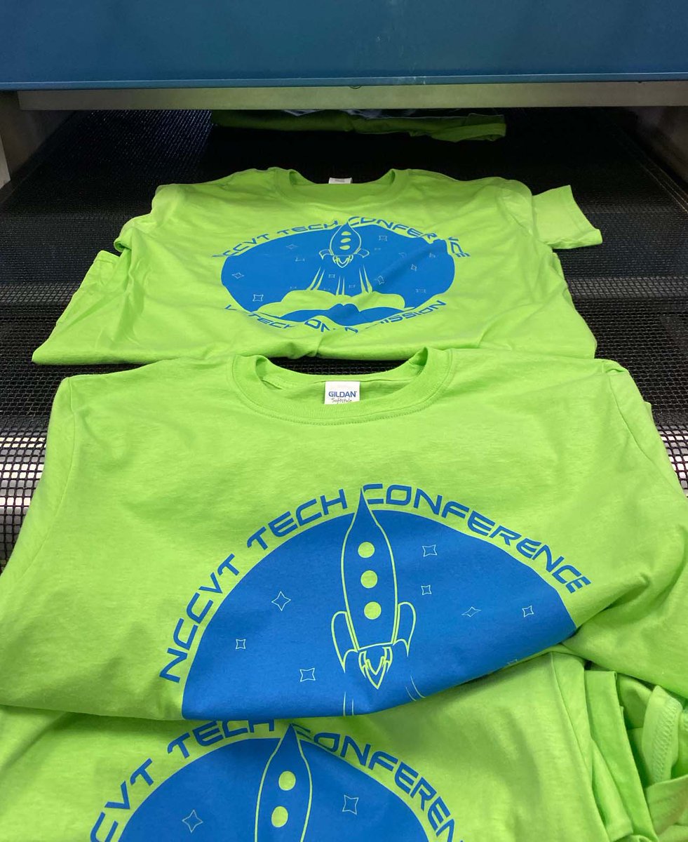 Delcastle_GA's tweet photo. Graphic Arts getting some work done for this weeks Tech Conference @delcastle_ths  #NCCVTWORKS https://t.co/pazxqn1GAQ