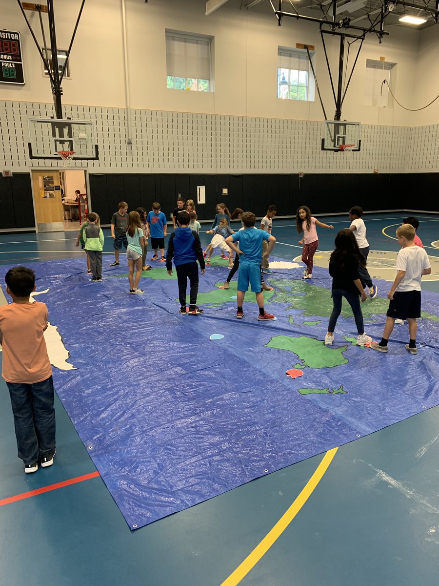 MrsDodgeGr3's tweet photo. @Changeissimple1 came for their first visit of the year today. We learned about endangered animals and where they live. Here we are playing a game like musical chairs about destruction of habitats! We can’t wait for the next visit! https://t.co/bu51y5Y83x