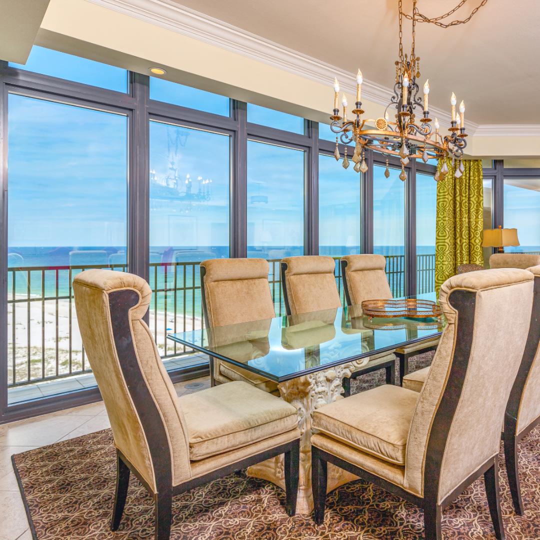 bookdirect's tweet image. RT @BrettRobinson1: Book your #vacation condo that's just as stunning on the inside as the #view outside! #BRVacations #bookdirect #condoviews