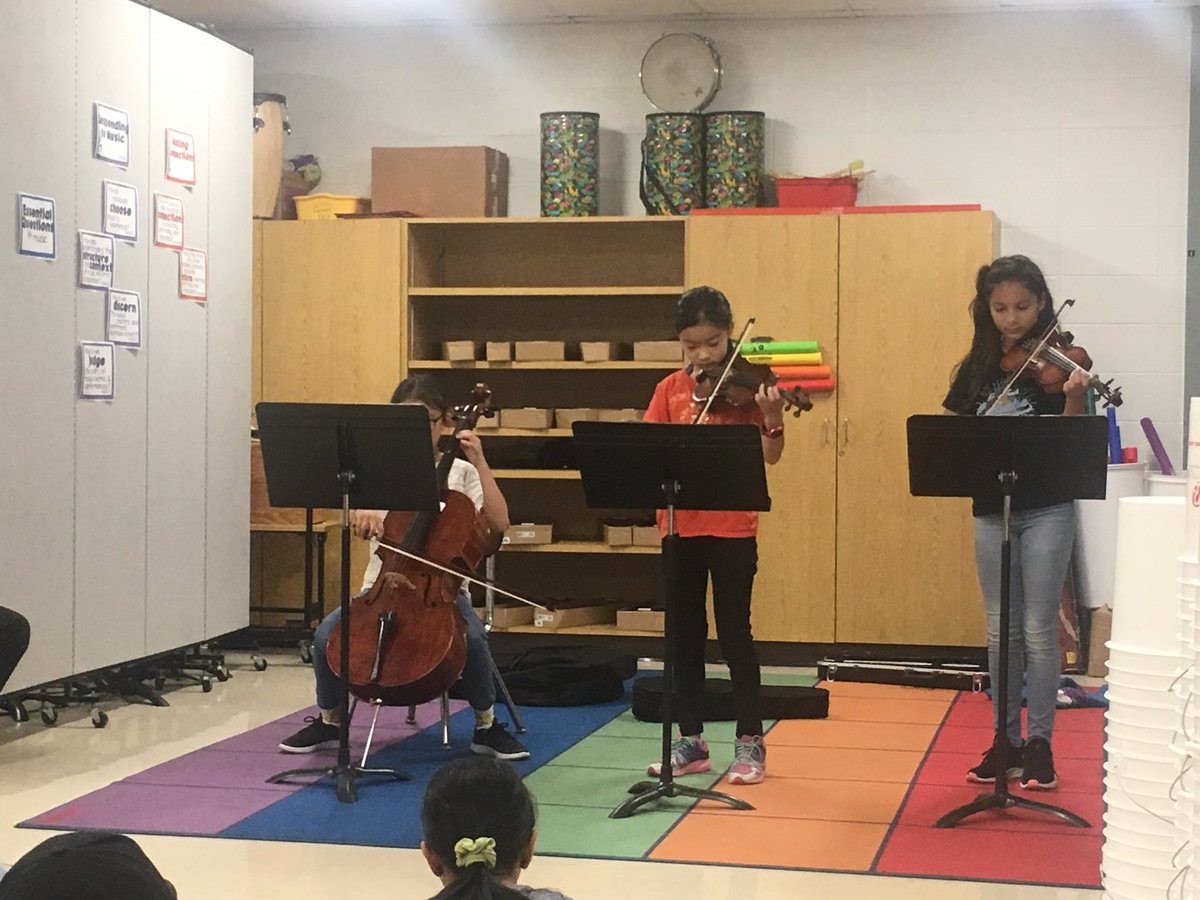 Katie Van Eck tweet media