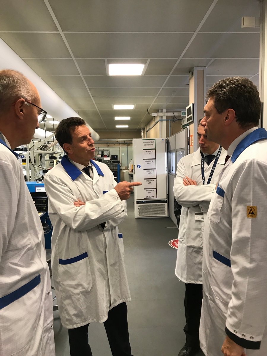 Geoffroy Roux De Bezieux On Twitter Interessante Visite De L Usine Thalesgroup De La Ferte Saint Aubin Qui Compte Plus De 300 Salaries En Compagnie De Edouard Pinot De Villechenon Directeur Executif Thales Vts France