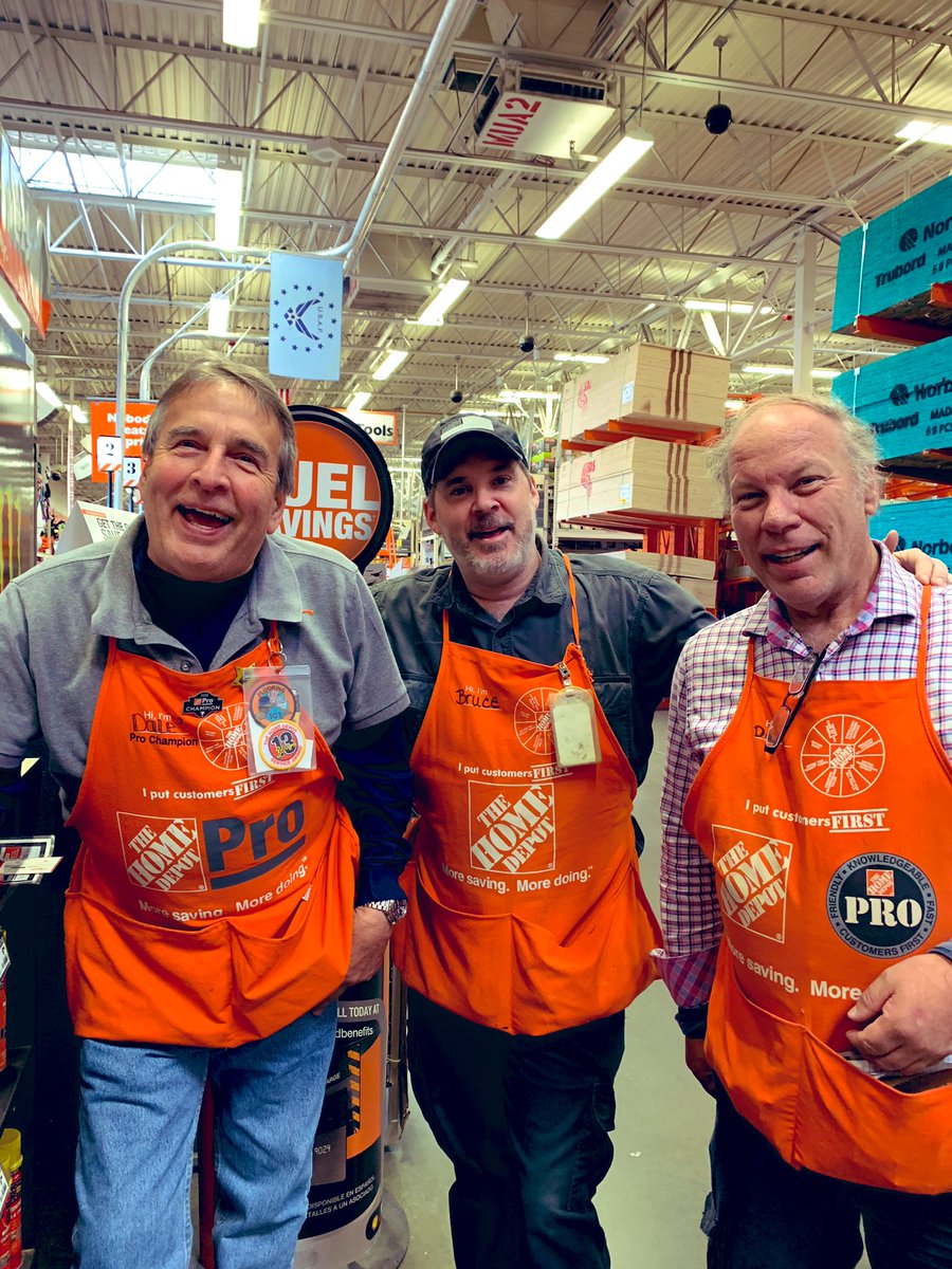 PNWAstroLawn's tweet photo. ☀️Good Morning!!!☀️ 
🎉Thank you #Poulsbo, #Silverdale, &amp; #GigHarbor for you time yesterday!!🎉 👻@ChristinaLYoun2 @SeattleD317 @THDALEC_DSMPNW @LanceSauber @CorporateLarry @WandaHealeyTHD @Amanda55496929  #October1st #WashingtonState #TheHomeDepot #Pro #HappyOctober #orange👻 https://t.co/hM2TNh7nkV
