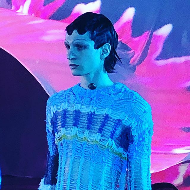 We loved the KA WA KEY Paris presentation SS20 #cfealumni #fashionpioneer currently featured in #wwd green-team-fashions-new-sustainable/designers ift.tt/2ow1bx4