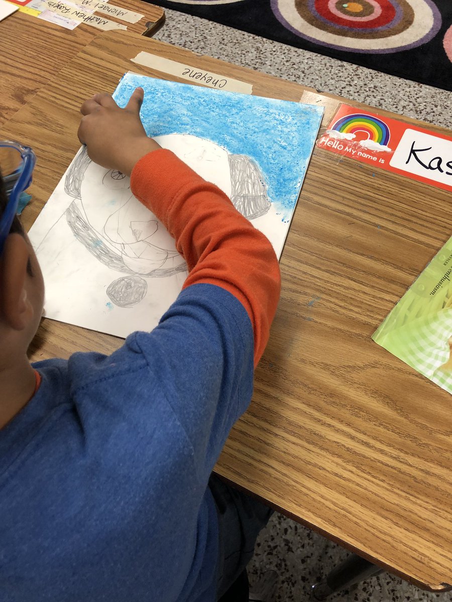 sumler_emma's tweet photo. Yesterday’s Art Adventures classes had a blast! Our Intersession is going well! @BellwoodBulldog #oneccps https://t.co/KnQkNy3Bes