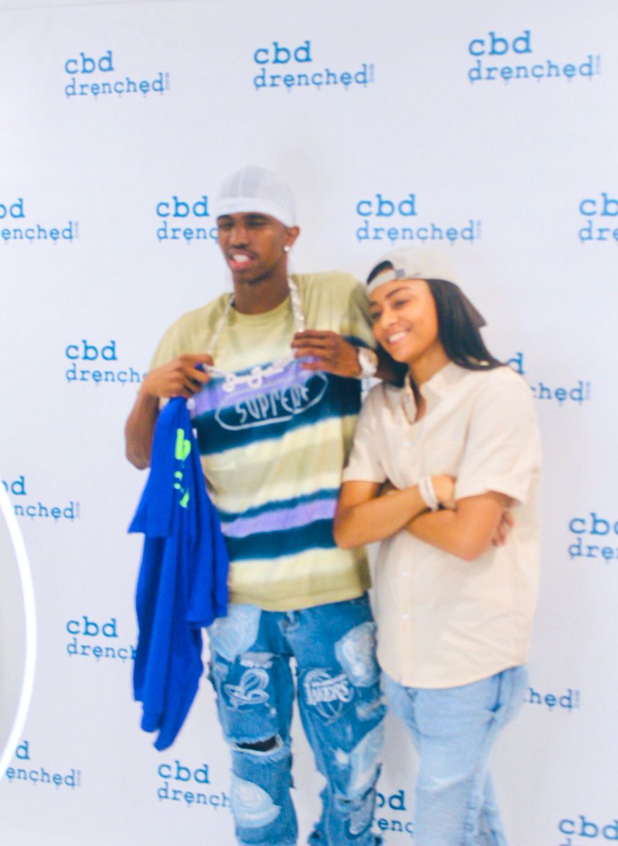 TJV_x's tweet photo. TWITTER HELP ME OUT ⚠️
I’m the CEO of CBD Drenched LLC, a company I started in March. At 18, I got diagnosed with endometriosis and the ONLY thing that helped my pain was CBD. Now I have the chance to help others &amp; all I’m asking for is a RT, it could take me to the next level! https://t.co/kOPVkfRe6H