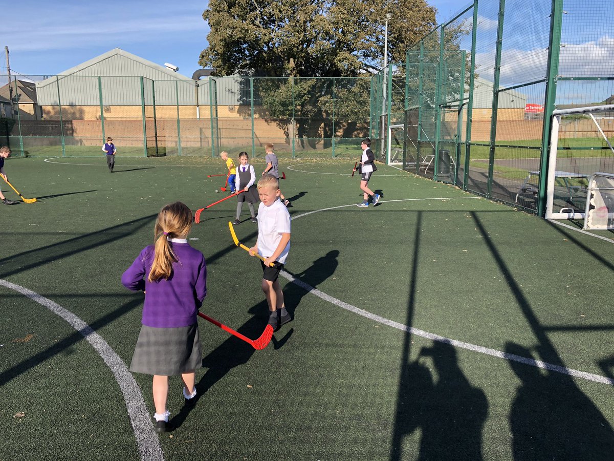 ASGreenwood1's tweet image. P3/4 ball hockey today @glebeps with Mr Wilson &amp;amp; @NAActiveSchools S3/4 leadership leader JW great to see so many taking part and outside enjoying the sun! ⭐️ @audreynolan