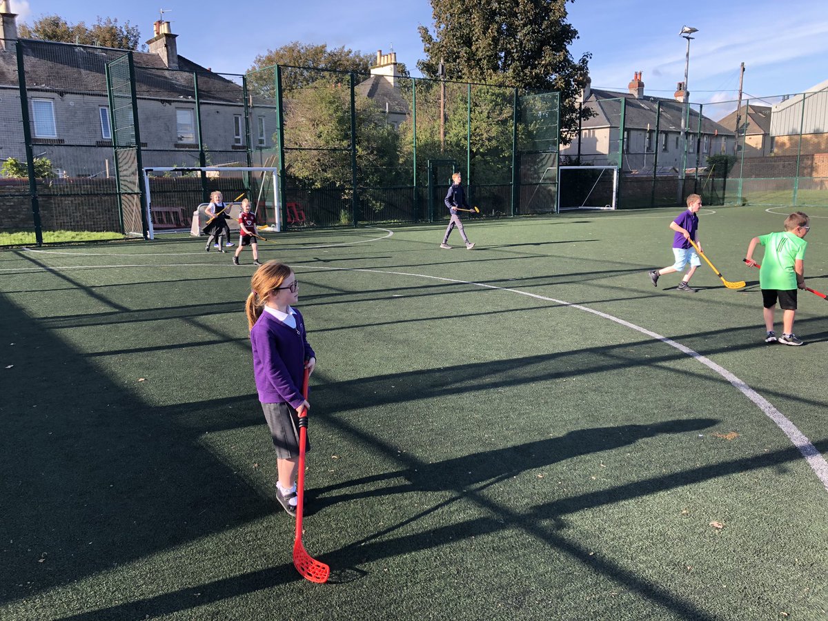 ASGreenwood1's tweet image. P3/4 ball hockey today @glebeps with Mr Wilson &amp;amp; @NAActiveSchools S3/4 leadership leader JW great to see so many taking part and outside enjoying the sun! ⭐️ @audreynolan