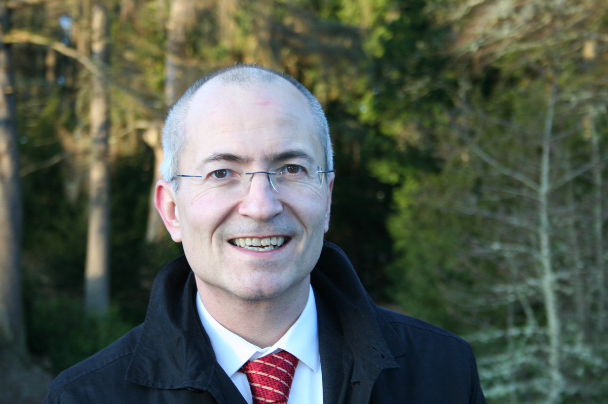 YorkVisionNews's tweet photo. BREAKING: New Vice Chancellor Charlie Jeffery (pictured) has announced @UniOfYork no longer invests in fossil fuels following years of student calls to divest.

More to follow.

📸: University of York https://t.co/2o5q0aOu1x
