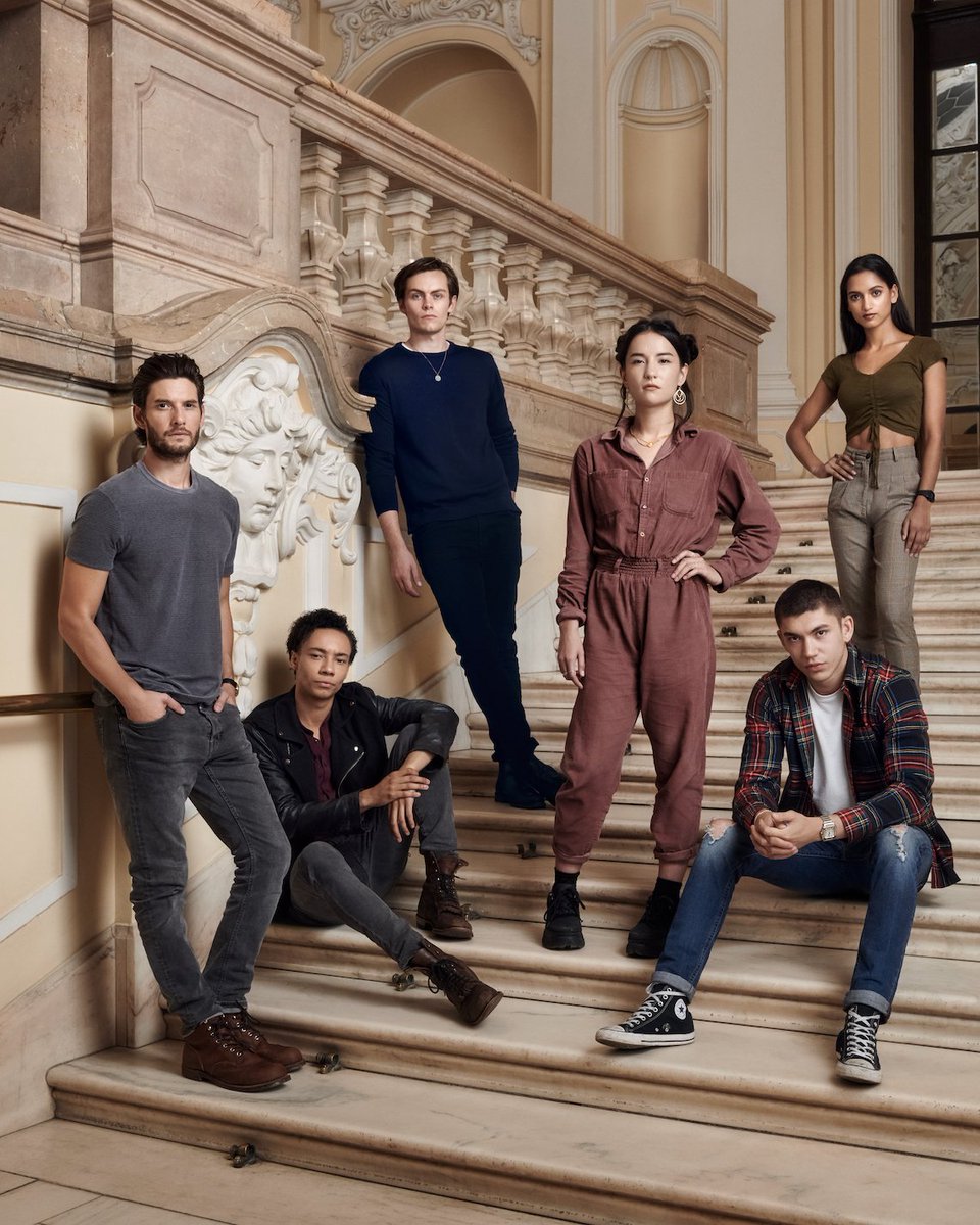 HIGHzurrer's tweet photo. I'm thrilled to finally announce some key cast for Shadow &amp; Bone! https://t.co/mAkDB73kcn