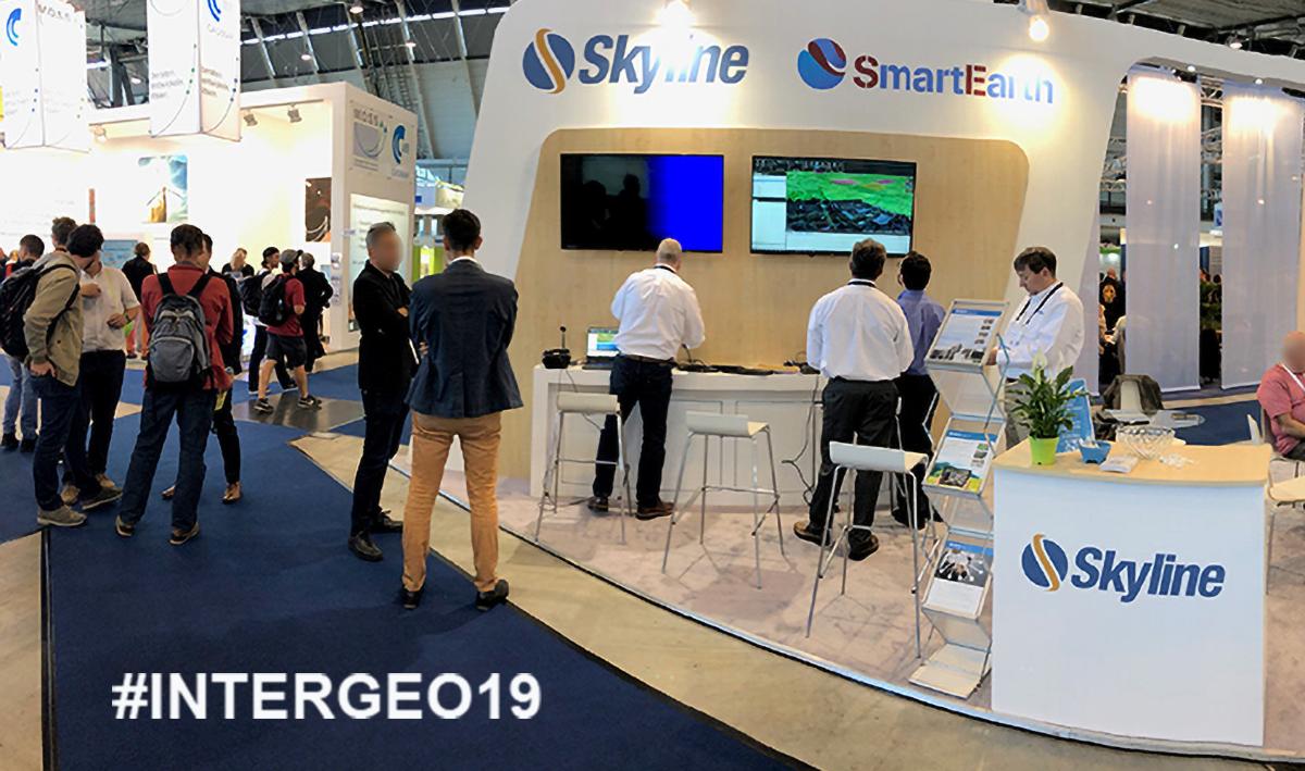 skylinesoft3D's tweet image. Congratulations to our winners of our software giveaway representing Technische Universiteit Delft, Netherlands, The University of Edinburgh School of GeoSciences, UK. @ Airbus, Chile, and Cloud Ararat, GmbH.   #Skyline #geospatialsoftware #TerraExplorer #PhotoMesh