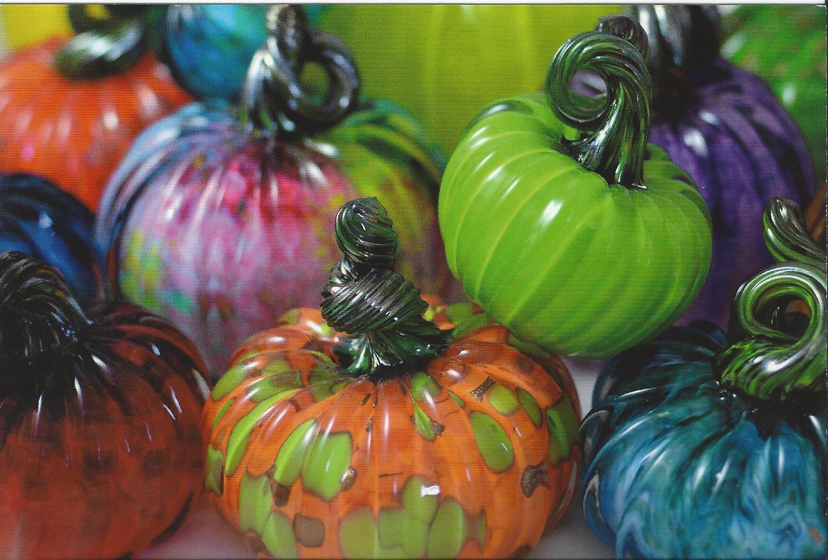 RT<a href="/PetoskeyArea/">Petoskey Area, MI</a>: This is THE weekend! It's the 10th Annual Great Lakes Pumpkin Patch Day at Boyer Glassworks &amp; Three Pines Studio. hubs.ly/H0l22J70