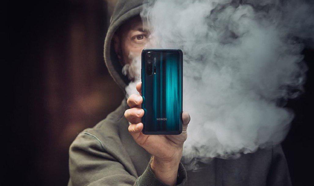 Honor_ES's tweet photo. 🎁SORTEO PREMIO SORPRESA

👉RT + FOLLOW
👉Comenta 3 tweets diciéndome lo más sexys 👇👇con el hashtag #HONOR20Pro

📷Cuatro Cámaras Traseras
📷Cámara Selfie Perforada 32MP
🔥8GB RAM
📂256 GB Memoria 
😏Desbloqueo Facial y con Huella
🔋4.000 mAh de batería
⚡Súper Carga Rápida https://t.co/SqBGTkkwY6