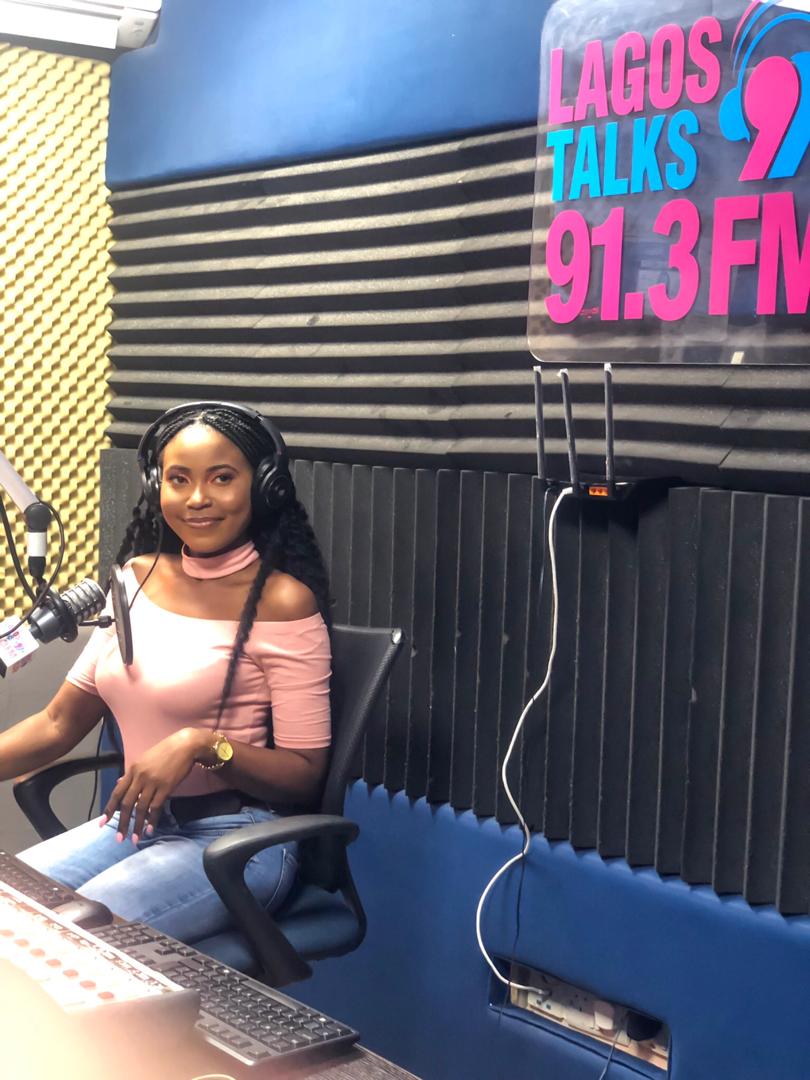 LagosTalks913's tweet photo. #TheLiveDriveWithMichelle swinging right in. What's up Lagos! Today: #TalkBusiness, #TheRecap #itsOkayWithOkey #TheHill then #SpotZone. You blink you miss. @Michelleagoh https://t.co/u4679LTCKj