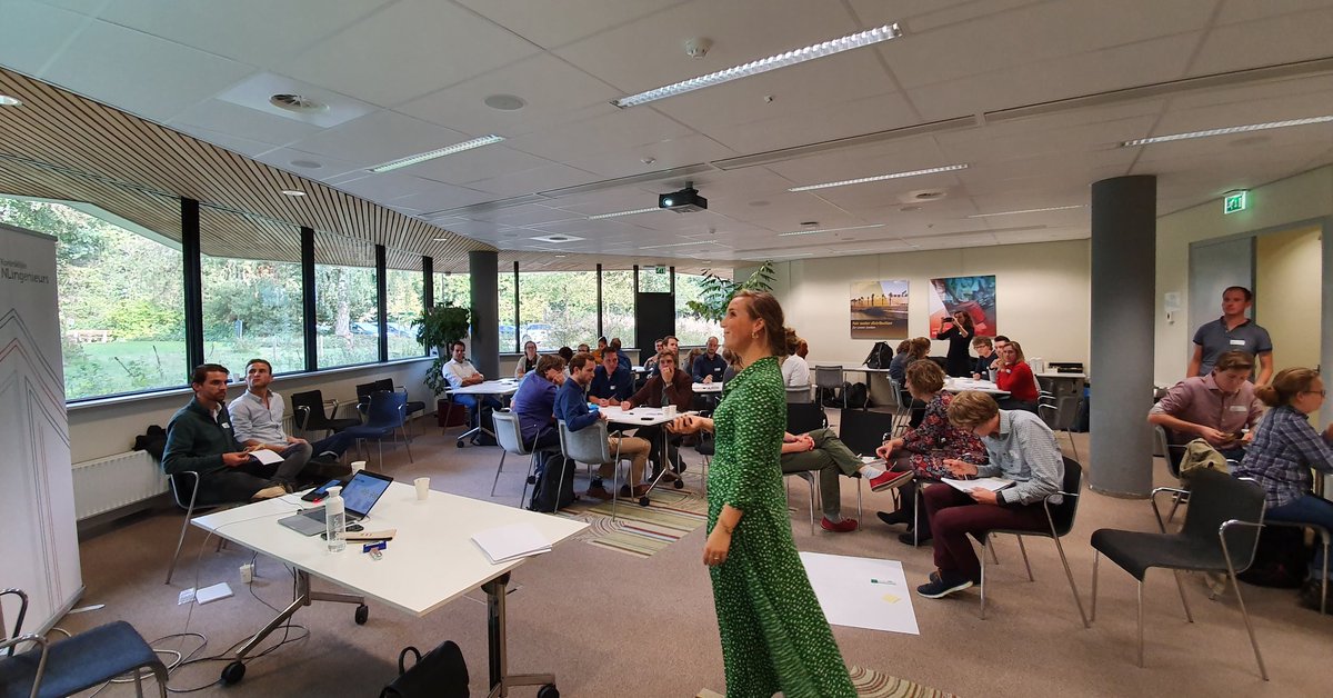 Van idee tot concept, maar klein beginnen door tot een #mvp te komen. <a href="/doritroest/">Dorit Roest</a> neemt de tien teams die deelnemen aan de Doe&amp;Durf competitie mee in de #startup mindset. Finale op #congres #DeIngenieuzeStad  29 november.

#innovatie #ingenieur #futurecity #youngprofessionals