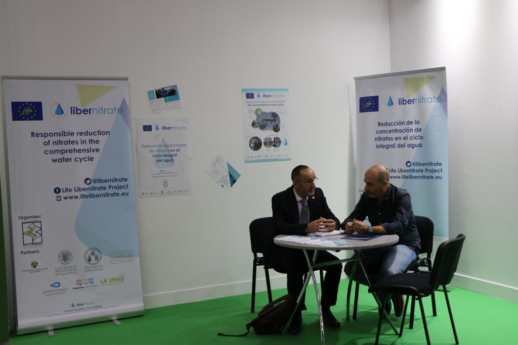 libernitrate's tweet photo. LIFE Libernitrate realizando acciones de networking en #Ecofira19 #Efiaqua19 con proyectos sostenibles del Ayuntamiento de Quart de Poblet @QuartesEuropa Visita nuestro stand el Concejal de Quart y uno de los impulsores del proyecto @libernitrate Bartolomé Nofuentes @bnofuentes https://t.co/iBJL7ANIbv
