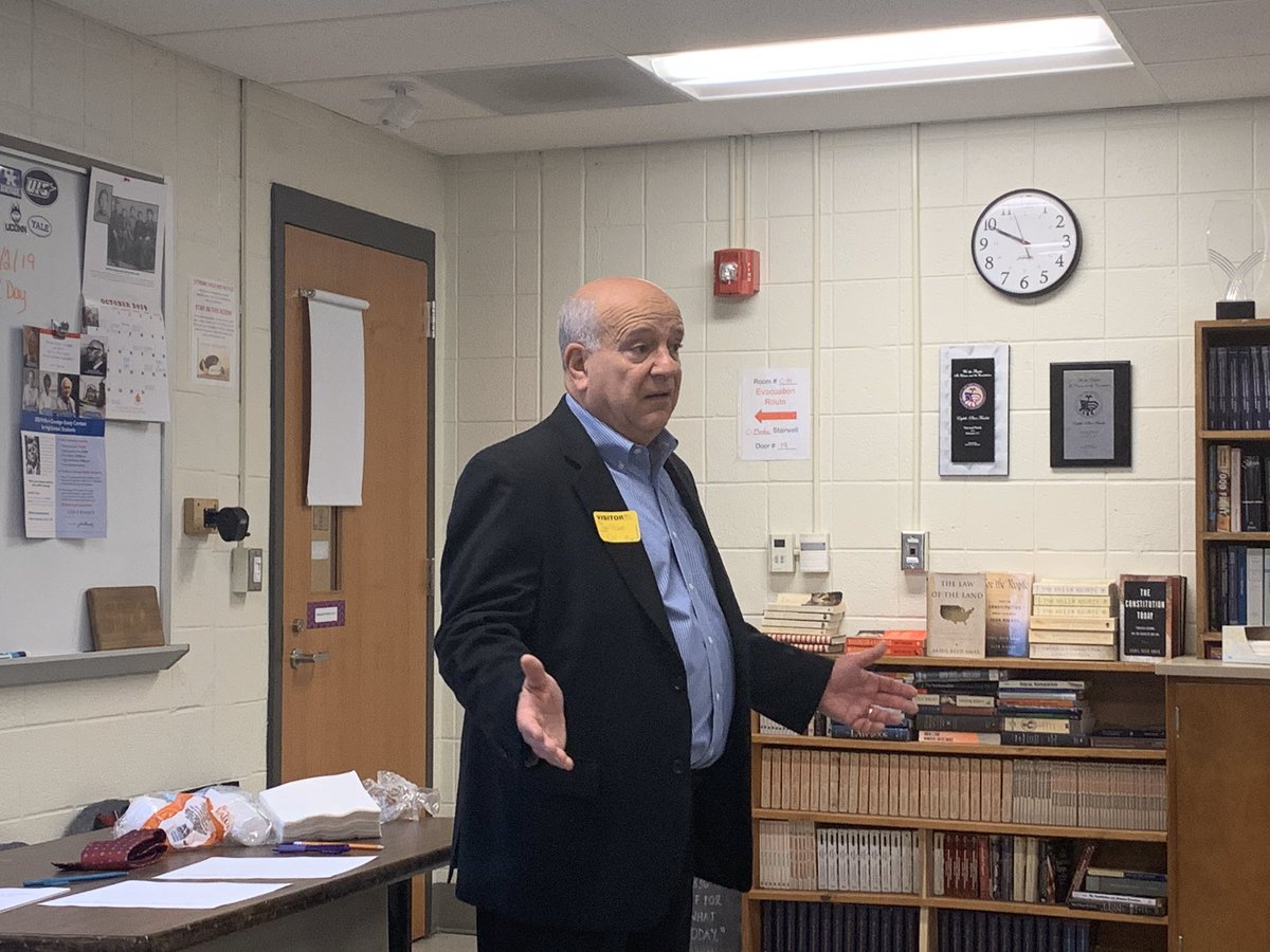Boland_Politics's tweet photo. Thank you Tom Tesoro for joining BICEN today and helping us all become better public speakers! #eyecontrol #practicepracticepractice #prepareprepareprepare #BICEN2020 https://t.co/tHcAMed08e