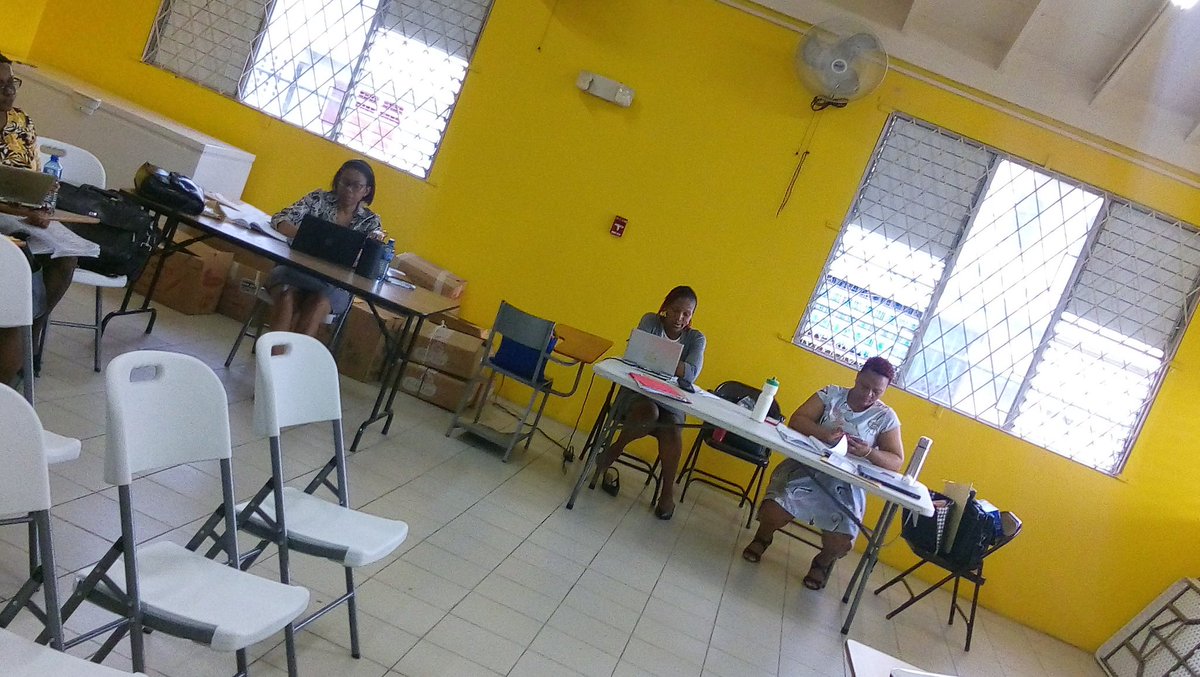 Stcy14226538's tweet photo. Team work is everything in R4 Regional Meeting at DRB Grant R.C #12StandardsMatter #certificationisamust @TanishaMill2012 @GrantShaunette @KemoyLeslie @golebourne @cfranoBrighty @Kimberl11664162 @FaithLy15941634 @DioneRidgard @TammyD_Henry @Marjammy @malcolm_karena @melitareid https://t.co/Gk83FdHey0