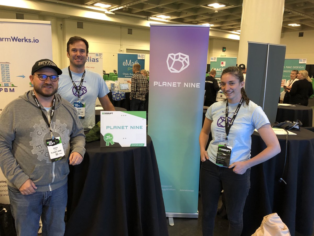 Zach is making the stack tweet media