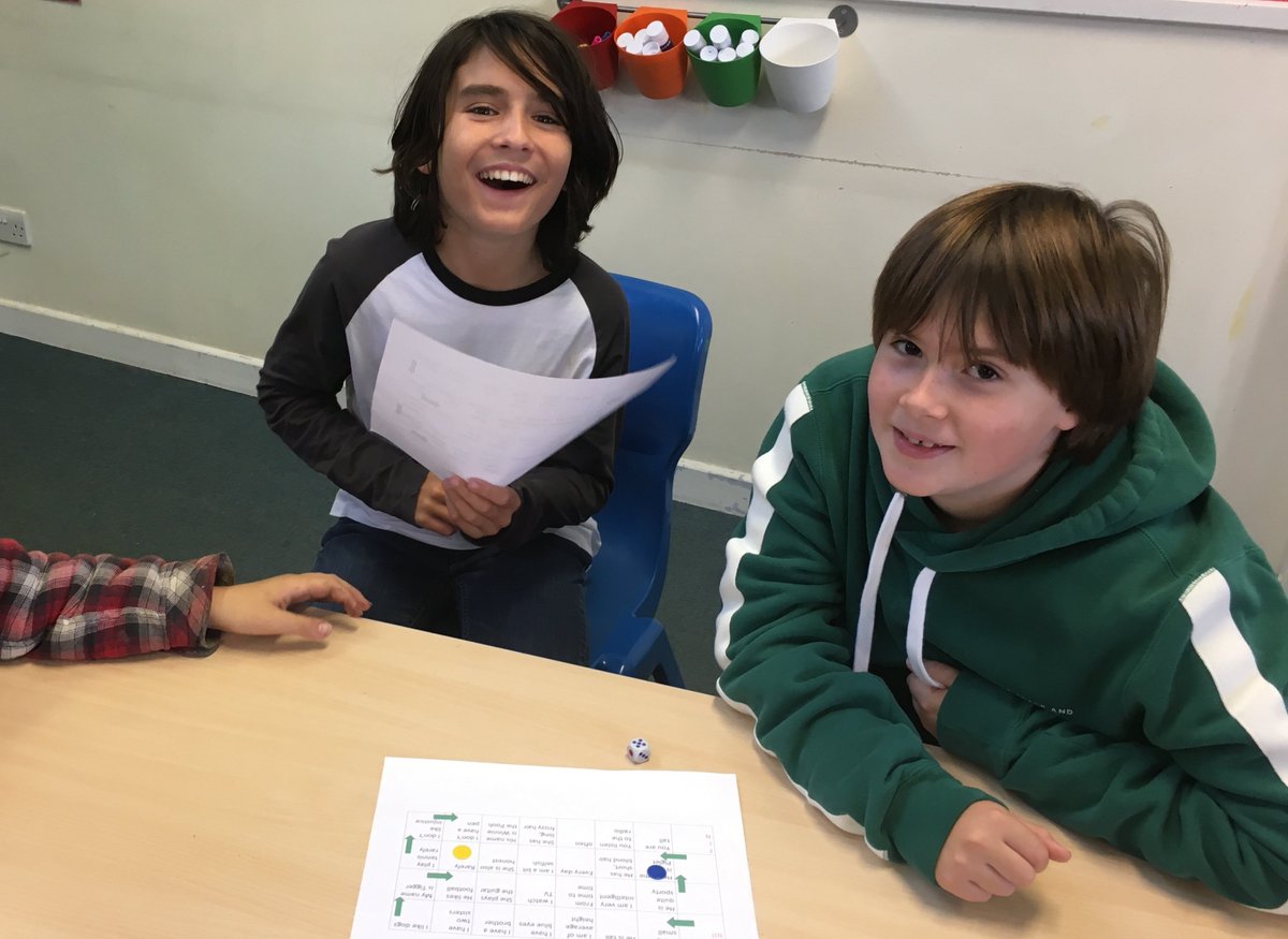 ‘No snakes, no ladders’. #MFL pupils love practising descriptions with this Gianfranco Conti classic! #LanguageMatters