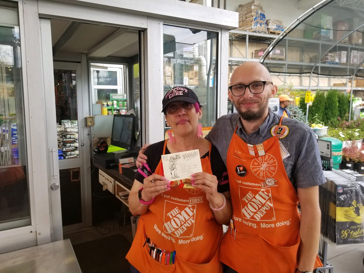 EastLibertyHD's tweet photo. This Cashier Appreciation Month, our DS team is showing our thanks by giving our cashiers an extra break (and a Kit-Kat!)

Thanks for all you do, cashiers! #CAM2019 @VanessaTHD170 @Millaya @4136J @JohnK139HD https://t.co/qUfh8y6nJd