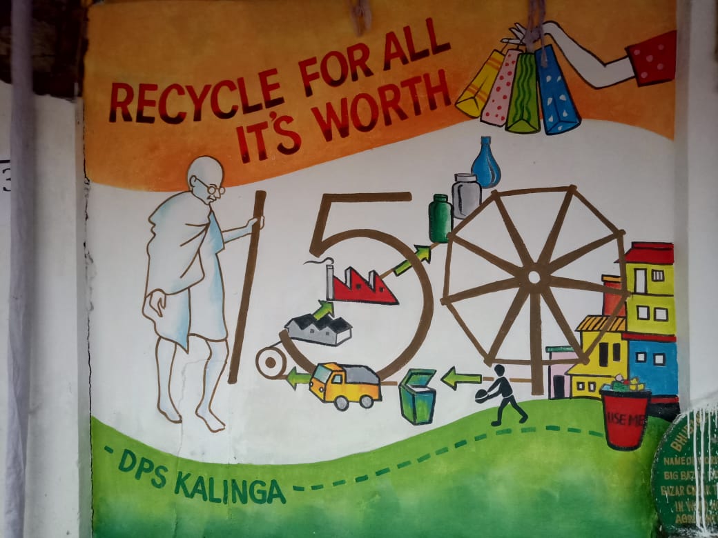 Club L Maxi Dress With Cape Sleeves Linden Black Bodycon Cape-Sleeve Midi  Dress – Club L, image size:1040x780