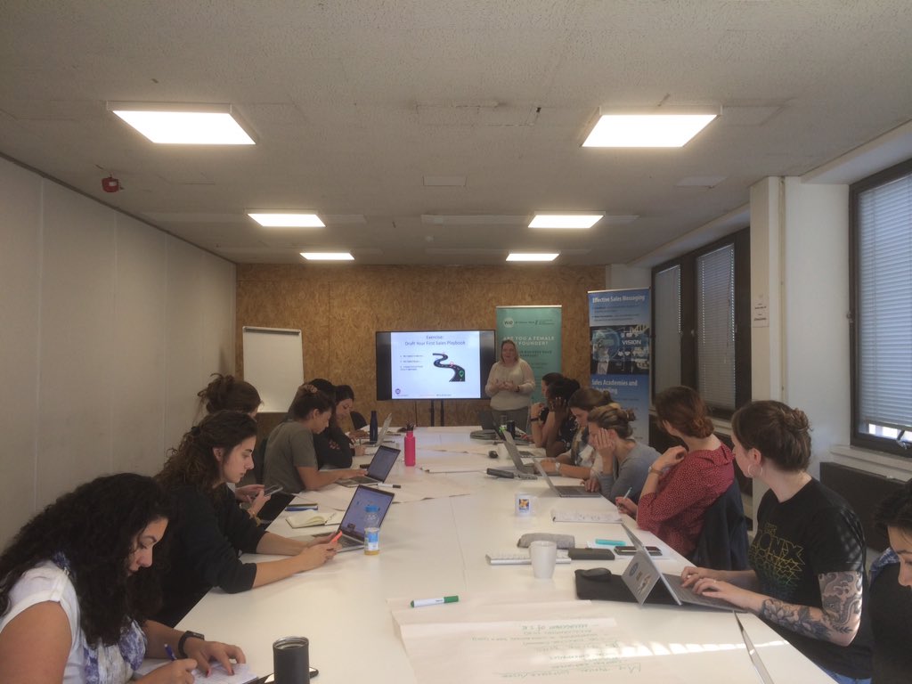 Nwes_London's tweet photo. This week for the #WeinSocialTech workshop Luba Reynolds (@SalesExpand) who covered topics on pitching and sales tactics. https://t.co/Cb5IeoPz02