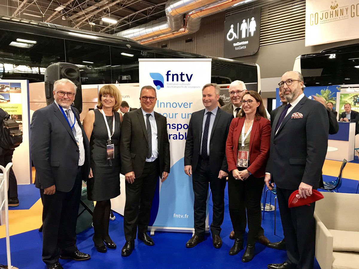 FNTVFrance's tweet photo. [Salon @iftmparis] Aujourd'hui, @JBLemoyne, Secrétaire d'État auprès du ministre de l'Europe et des Affaires étrangères, est venu découvrir le village des #autocaristes de @FNTVFrance, en presence de @jsbarrault #autocarsolution https://t.co/9lycpmdaJ2