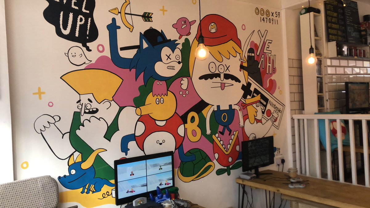 RAMOKROMOK's tweet image. Love this retro mural at @BDiddleys cafe in Brighton!