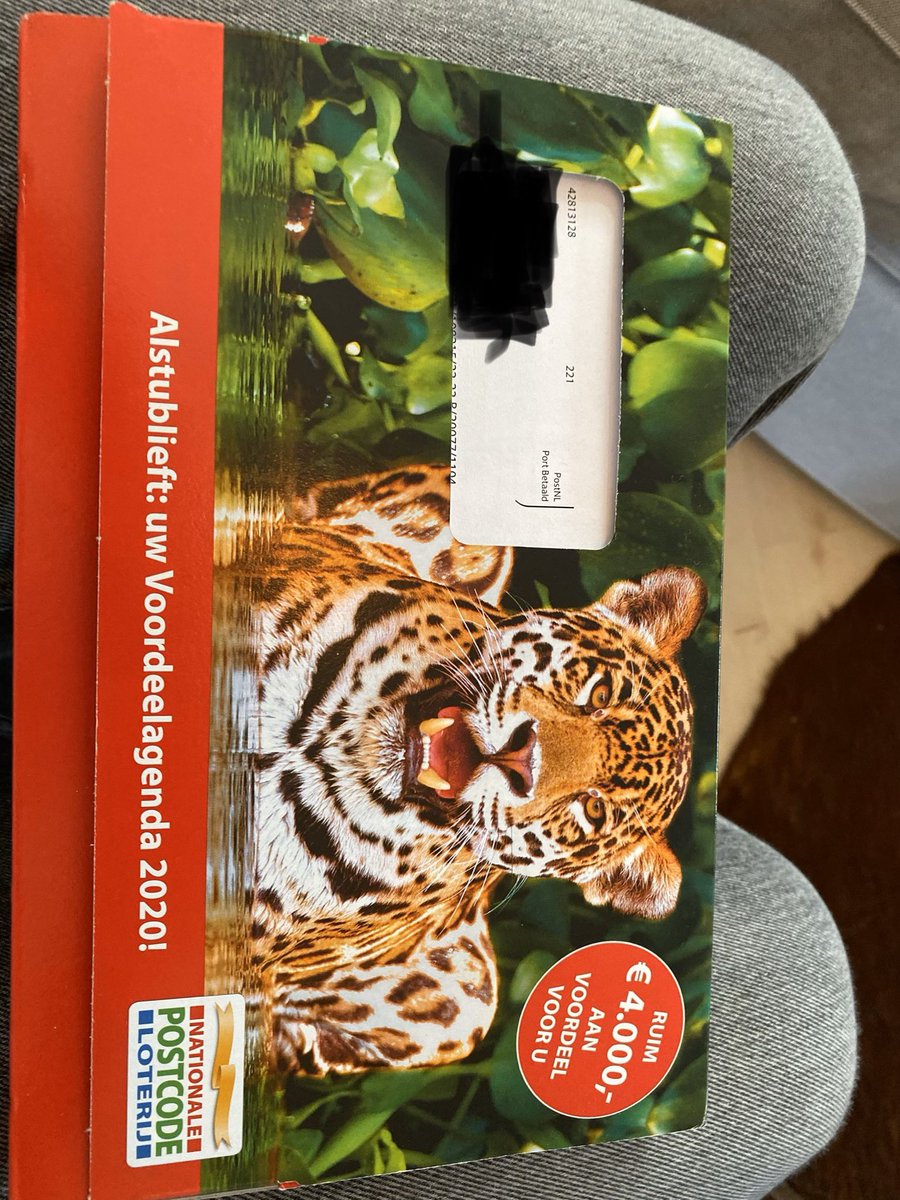 BartelsEWK's tweet photo. @PostcodeLoterij hoe kom ik nou in vredesnaam van die reclame shit van jullie voor de vorige bewoner af?! Afmelden op jullie website en retour sturen werkt kennelijk niet... https://t.co/MBYQPK3uOr