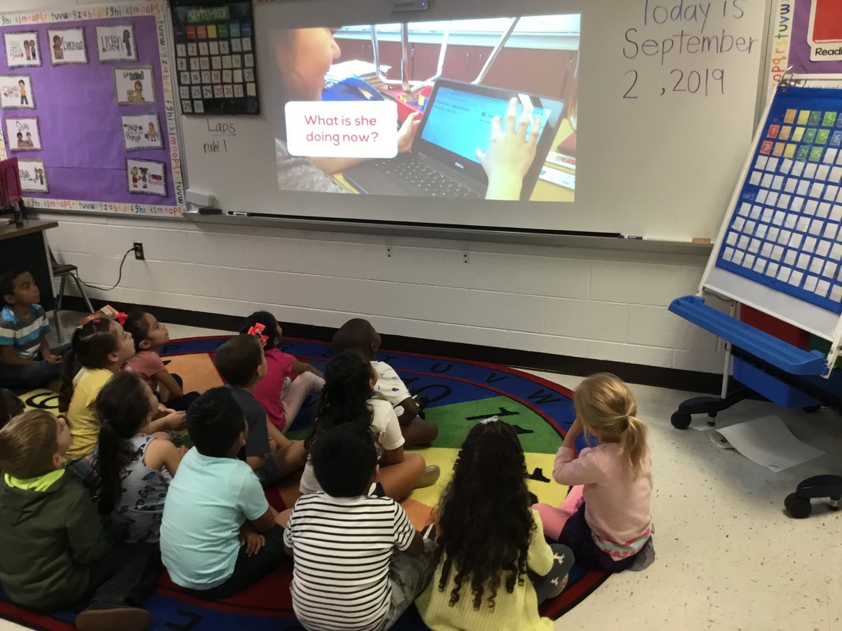 MissFrischkorn's tweet photo. @roundraccoons Kindergartners love learning about how to take care of their devices! #gettingtechiewithit #DigitalCitizenship #roundisfamily
@mymcpsva https://t.co/eha271j0MJ