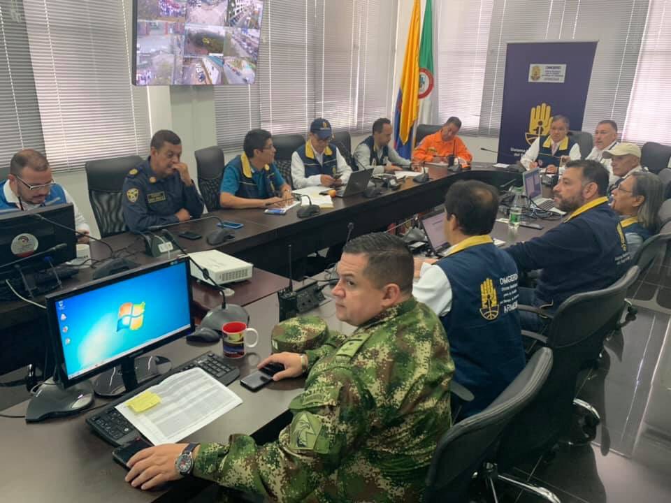 OMGERDARMENIA's tweet photo. En el momento en la Sala de Crisis Municipal, después del Octavo Simulacro Nacional de Respuesta a Emergencias realizado hoy a las 9 de la mañana, se realiza la evaluación final. https://t.co/bSRNZ43uiq