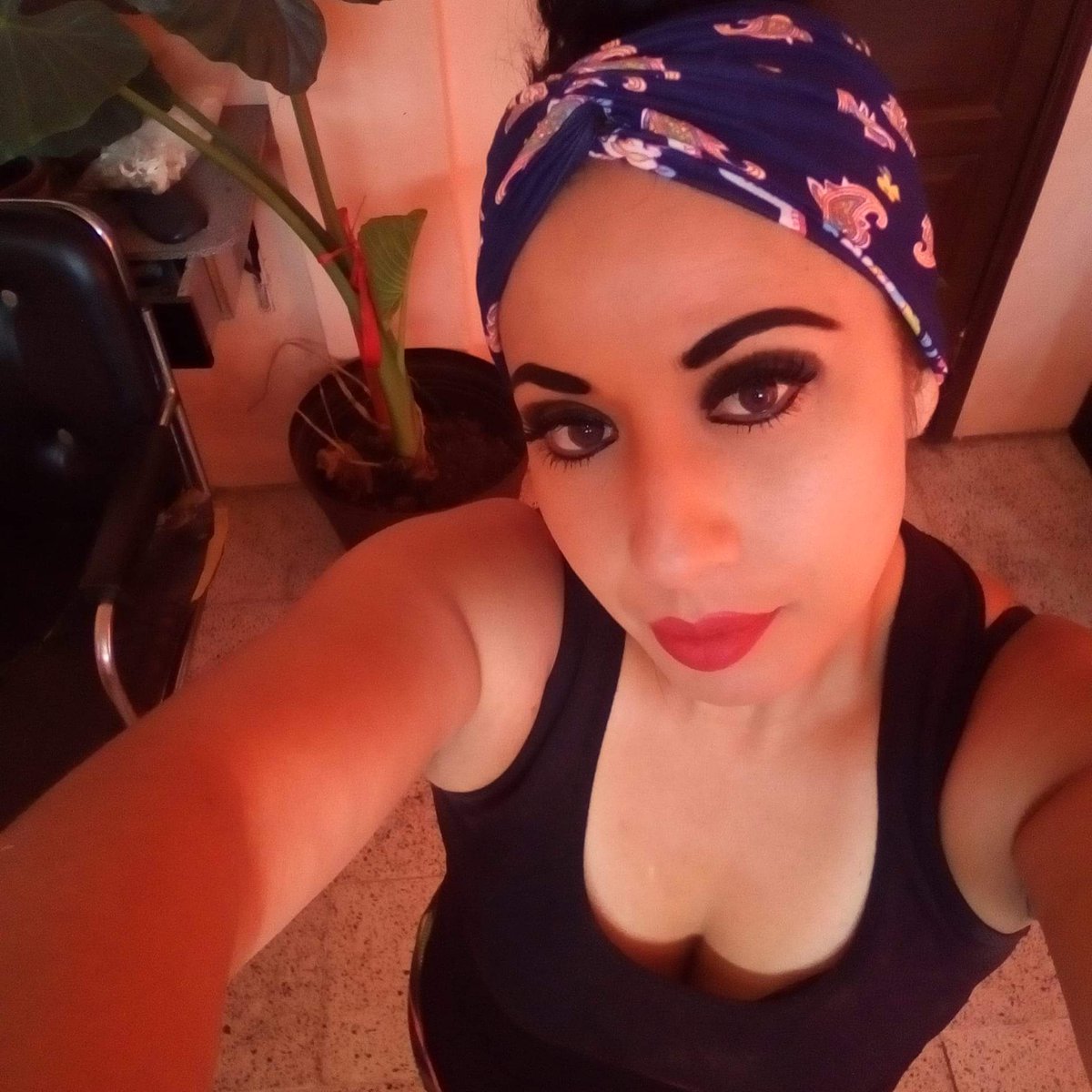 Debora20369090's tweet photo. Otra amiga que quiere entrar al club
De qué tiene cara? 🙊 https://t.co/dlws2ezt0S