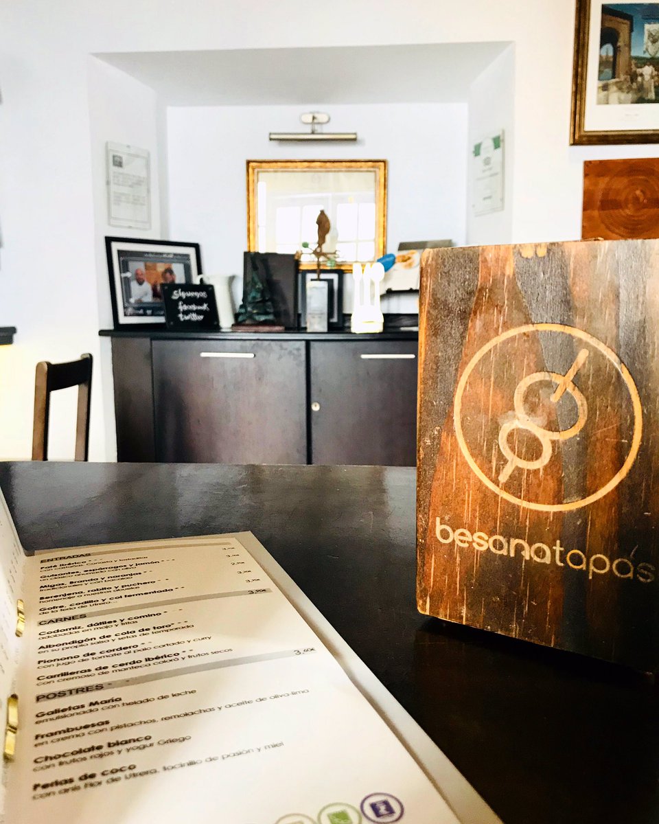 besanatapas's tweet photo. Estamos preparando la próxima carta nueva...
Os esperemos hoy con nuestros #miercolesdebocatas https://t.co/i0XqLDypla