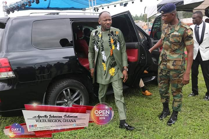 ofmhamburg's tweet photo. Arrival Of The Restoration Apostle, Prof. Johnson Suleman 
@Volta Region for Day 1 morning Session Encounter.

#FromAuchiToTheWorld
#JesusIsInTown
#OpenHeavens2019
#VoltaRegion #Ghana
#CelebrationTV
#Day1Morning1stSession
#WithApostleJohnsonSuleman
#DrLizzyJohnsonSuleman
#2ndOct. https://t.co/fkDJIZMv2d