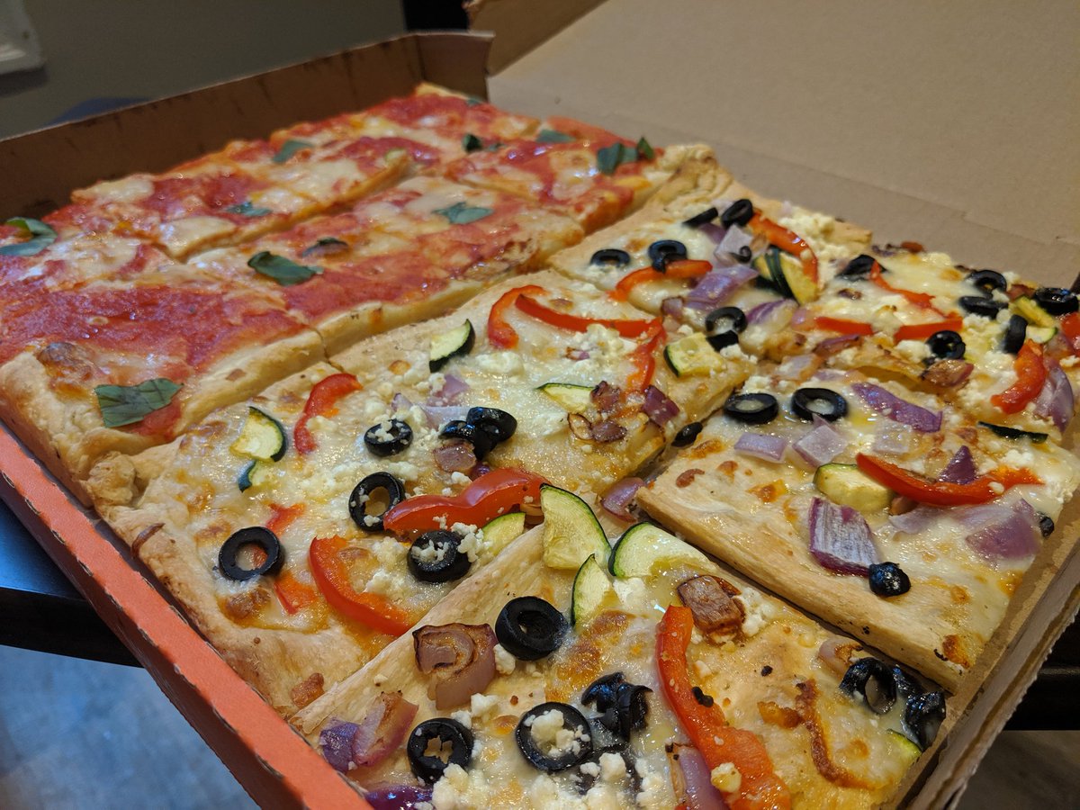 Rainy day pizza @NaRomaPizzaBar. Locke Street peeps: support the businesses all you can or they won't be there by the time construction is done! #HamOnt