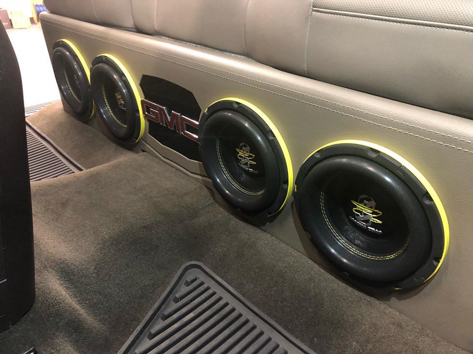 PASMAG's tweet photo. Tony Kim and Lance Coffman at @MobileToysInc put in some work knocking this truck out in a single day! MTI Acoustics High Output Bass upgrade featuring SounDigital and Ground Zero! https://t.co/UHV3kgLJGO

#pasmag #pasmagdealer #mobiletoysinc #soundigital #groundzero #trucks https://t.co/Kupa6nh2P4