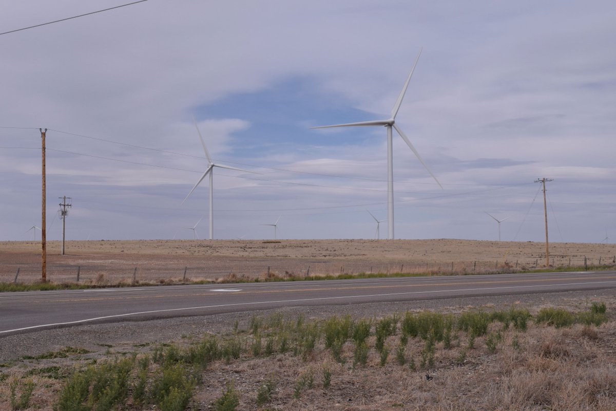 USCleanPower's tweet photo. #Windpower fact of the day: Wind energy provides over 20% of the electricity produced in six states! By helping diversify the energy mix, wind is helping ensure the reliability of the energy grid. https://t.co/tZFVSIMOtd
