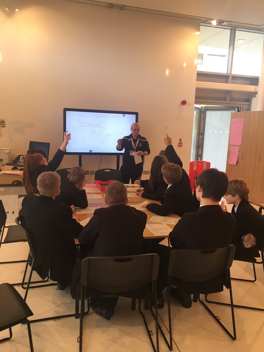 UFTC_HUFC's tweet photo. Some great ideas from Pupils Voice at @StHildsSchool in our first #iwill session @VMFStartLocally https://t.co/9EgNloCfyu