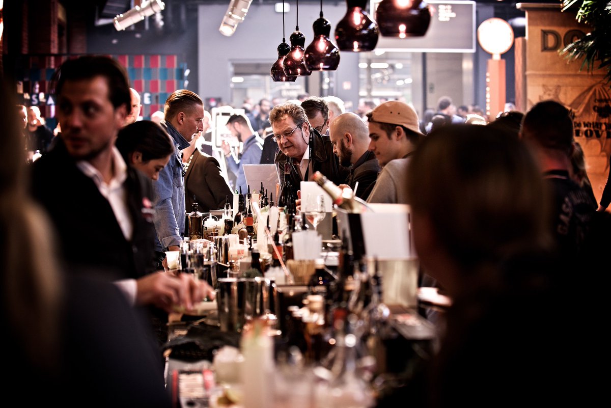 We hope you will have a pleasant time here in Berlin! Let us know what you are up to, which bars you visit and what afterparty's you attend by using #BCBBarWeek. Let's clink glasses! 🥂