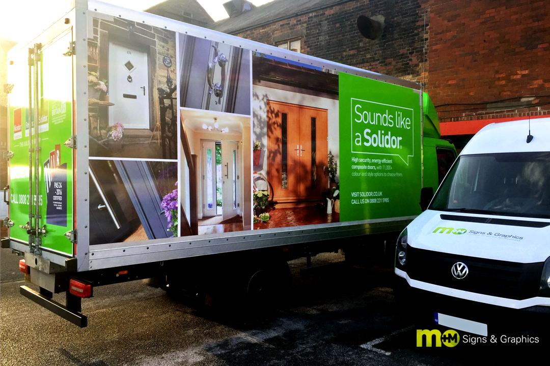 MMSignsGraphics's tweet photo. #WrappingWednesday!
We can wrap on a large scale too!
Box van wraps are an effective way to advertise your business.
@SolidorLtd made the most of theirs with this bright and colourful wrap- helping to promote their brand awareness🚪
@Metamarkuk #Wrap #BoxVans #BrandAwareness https://t.co/7NSdlKt00t