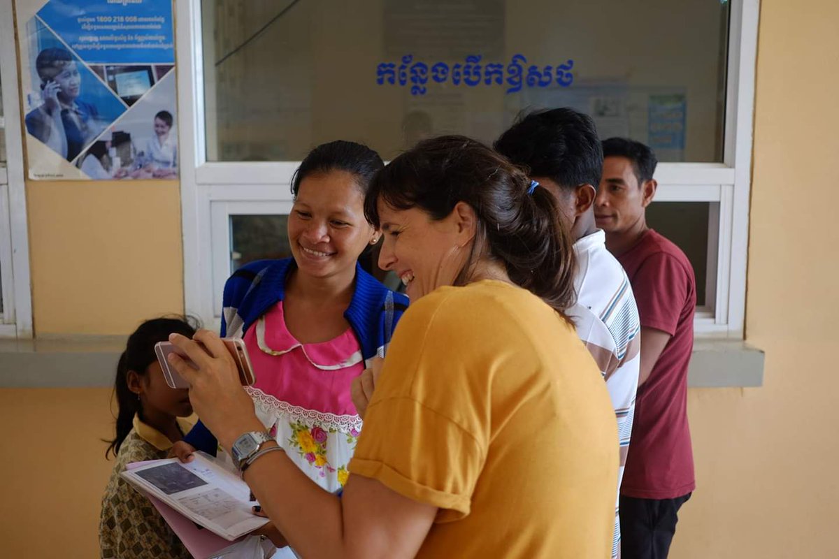 IdeInnovation's tweet photo. Here is a wonderful moment where our team leader Nadia showed a pregnant mother a video of the ultrasound that she just had, allowing the whole family to see the baby moving for the first time! https://t.co/CtpsSY2Kio
