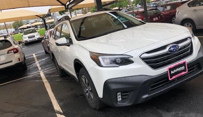 torquenewsauto's tweet photo. We drive the new #Subaru #Outback Onyx Edition XT 2.4L Turbo and 2.5L Premium trim. Check out the big differences and see if you want the 260hp turbo! @SubaruLegitNews #2020SubaruOutback https://t.co/RE0a2D9ipz https://t.co/85XRsS99j6