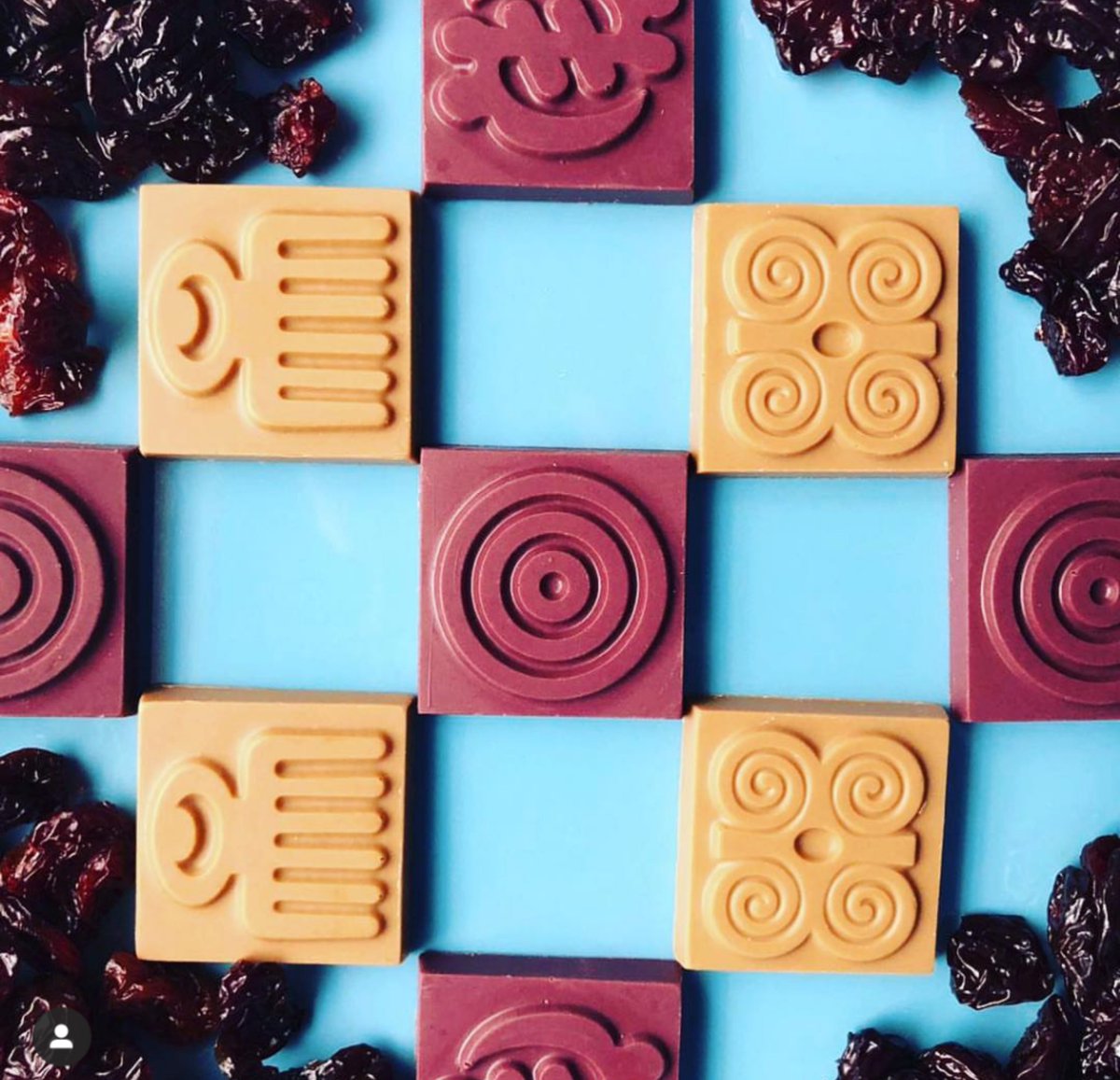 africaexpotours's tweet photo. RT @accexpo: We know you recognize this bar just by the design, don't you? If you're a @57chocolategh fan, just know that this delicious chocolate made in #ghana🇬🇭 will be at the #ACCE2019
We are so excited! get all @57chocolate at the #ACCE19 exhibitio… https://t.co/B1Qb1Ia80Y