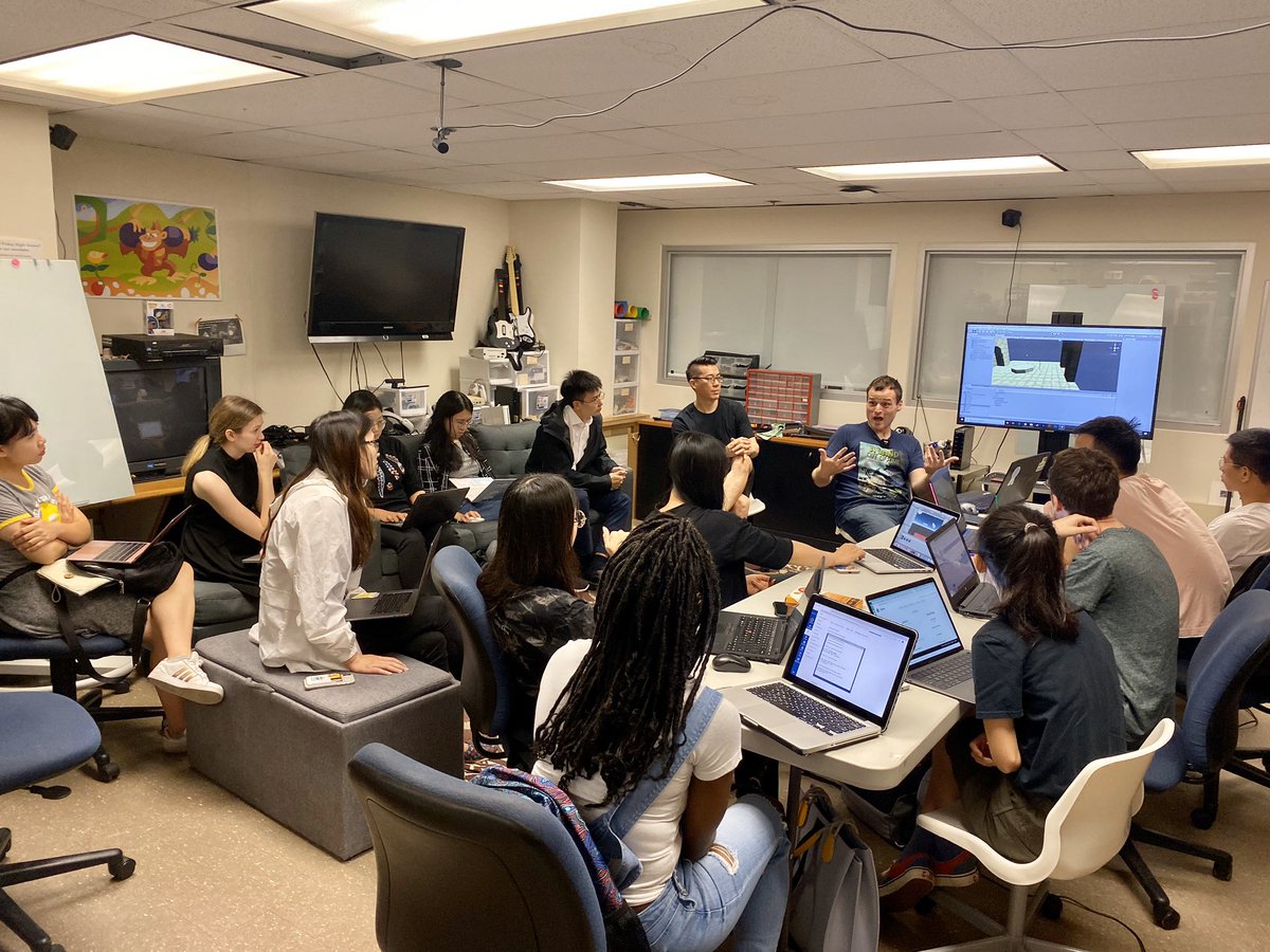 tc_gameslab's tweet photo. Paulo Ribeiro leads a Unity 3D game creation workshop! @TeachersCollege @TC_CMLTD #gamesresearchlab #gamedev https://t.co/H3JGETwWy8